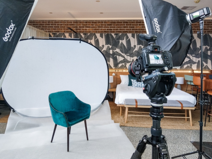 Behind the scenes from a commercial product photographer.